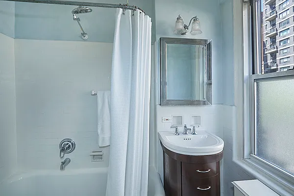 Sold by Fox Residential Group | media 29