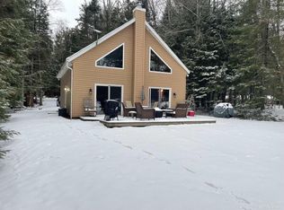 N18112 Lindquist Lake Rd, Dunbar, WI 54119