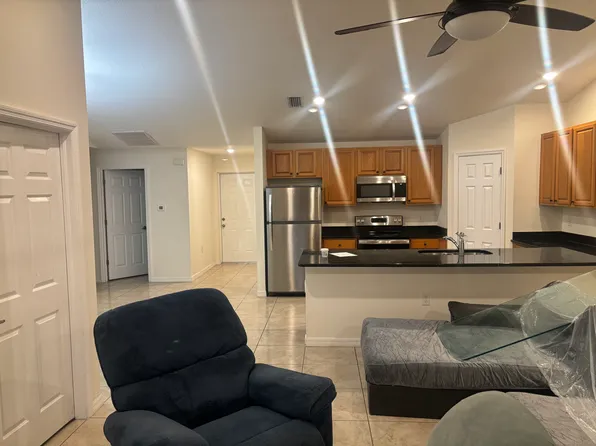 1147 San Cristobal Ave, Punta Gorda, FL 33983