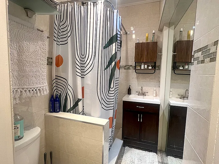 14 Christopher St #2 — Photo 4