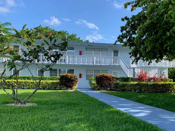 141 Canterbury F, West Palm Beach, FL 33417