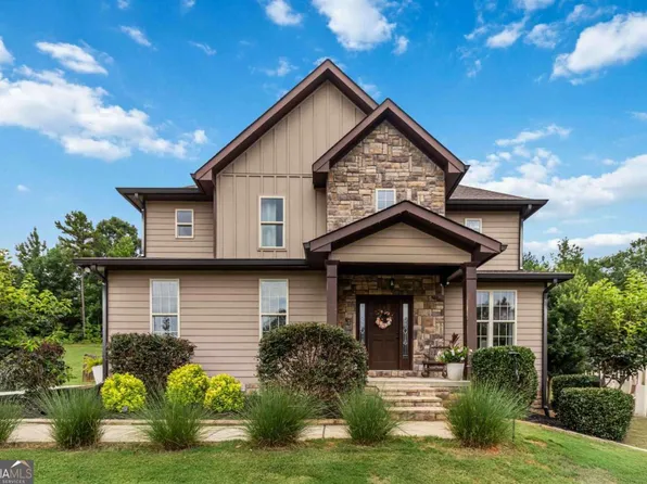 105 Maple Dr, Commerce, GA 30529