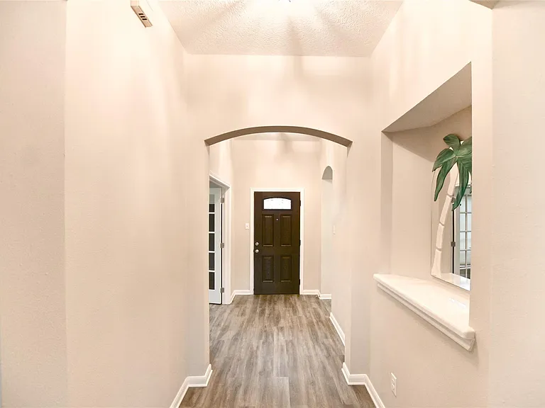 203 Colony Creek Dr — Photo 9