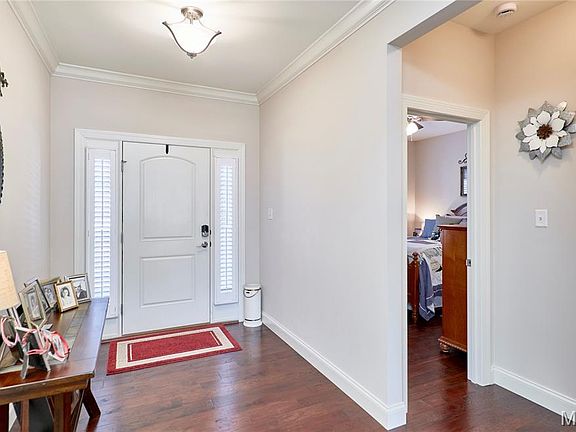 5th image of 935 Ridgepointe Place Cir