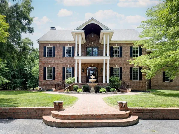 8715 Twin Bridges Rd, Alvaton, KY 42122