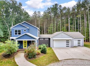 14700 Mercury Dr, Grand Haven, MI 49417