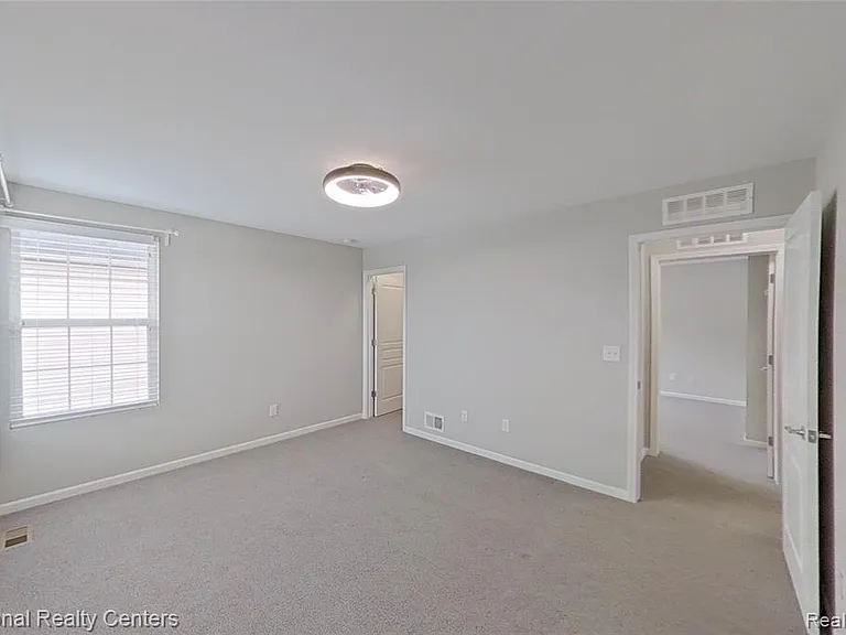 58180 Jonagold Ln — Photo 38
