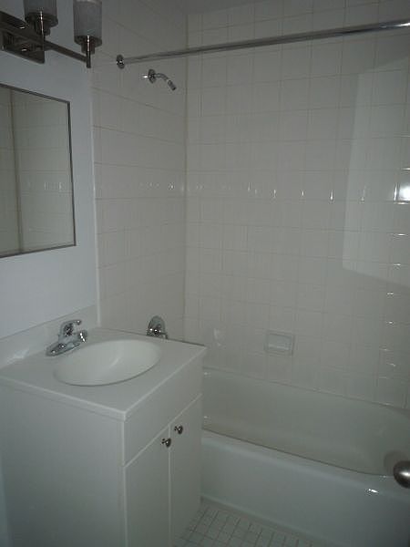 1st image of 3232 Shore Pkwy #(4e)