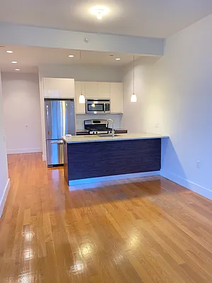 Rented by Chana Ofek, LREB | media 11