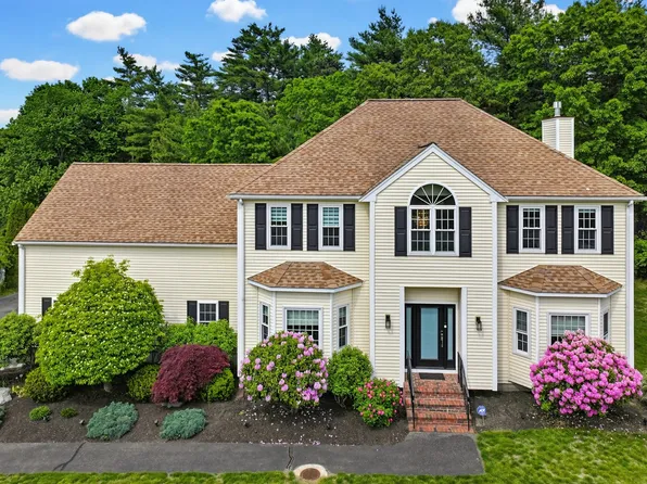 10 Amanda St, Middleboro, MA 02346