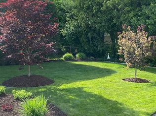 106 Ely Dr S, Northville, MI 48167