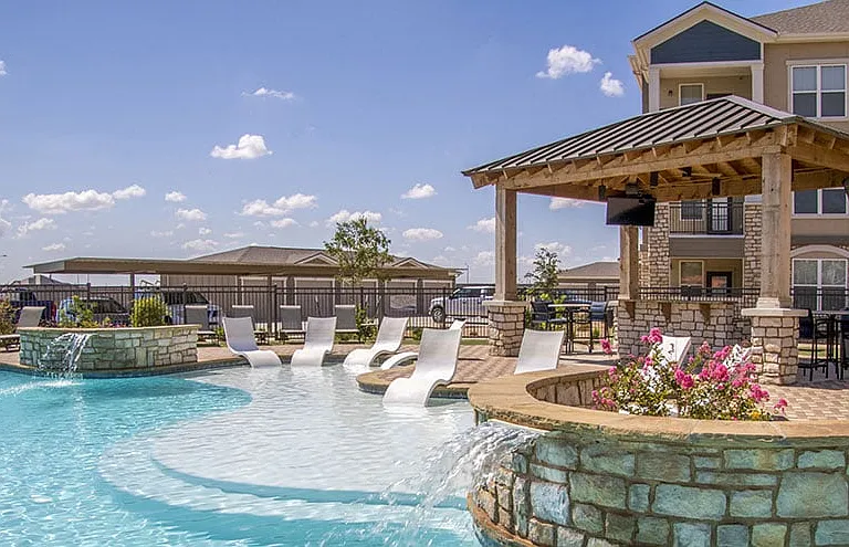 The Oasis at Pavilion Park Apartments — Photo 10