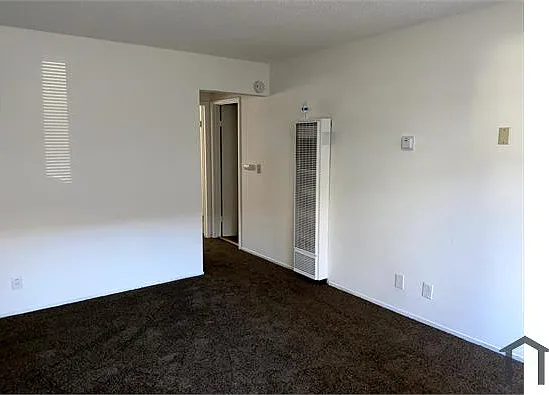 1 bed, 800 sqft, $2,690 — Photo 2
