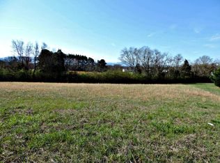 Florence Cir, Dandridge, TN 37725