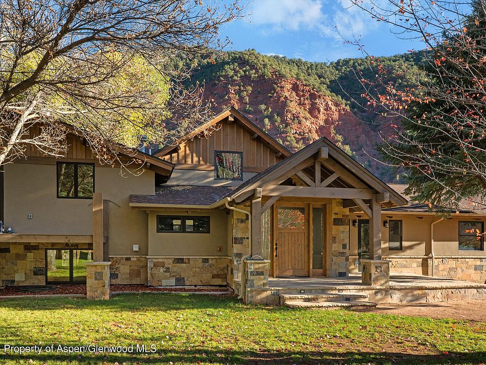 1st image of 332 Meadow Ln