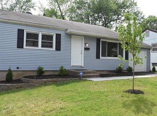 1032 Edgehill Dr, Saint Louis, MO