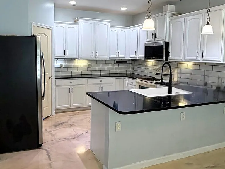 114 Paradise Ct — Photo 5