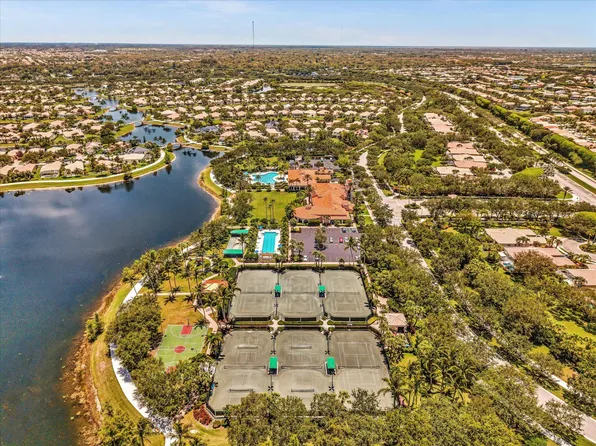 8068 Montserrat Place, Wellington, FL 33414