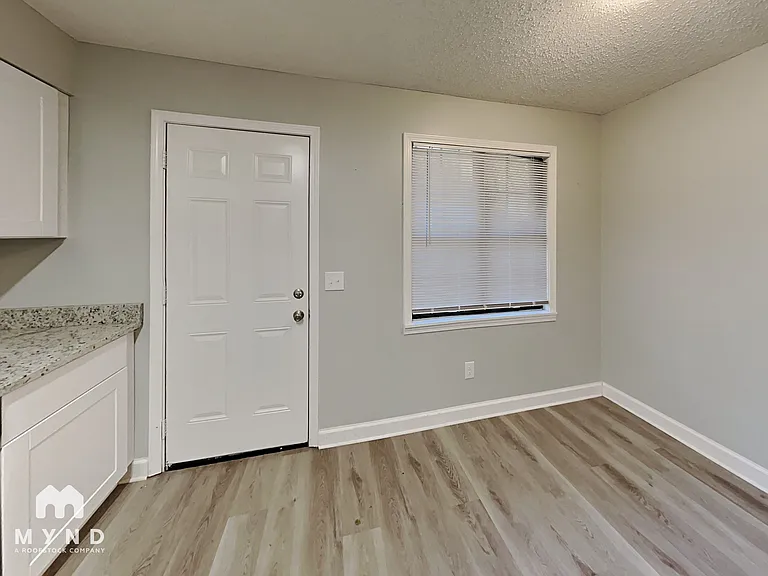 4645 Sandy Park Dr — Photo 8