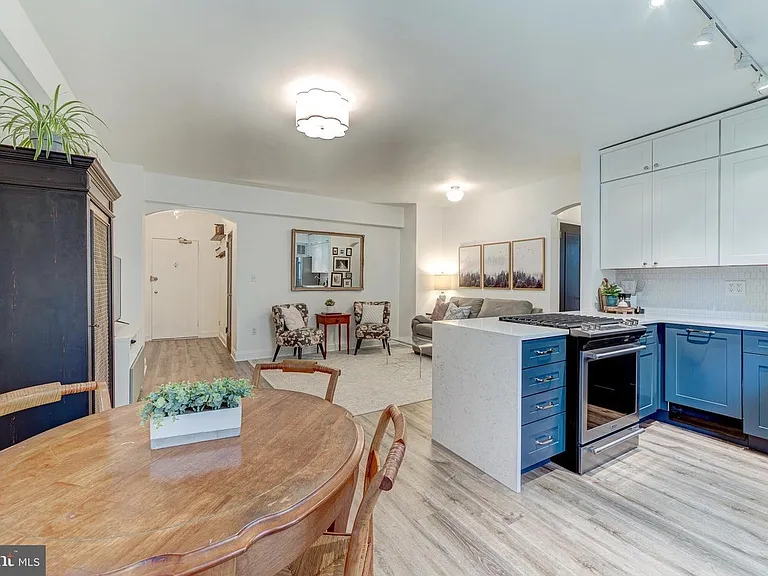 1 Scott Cir #1 — Photo 39