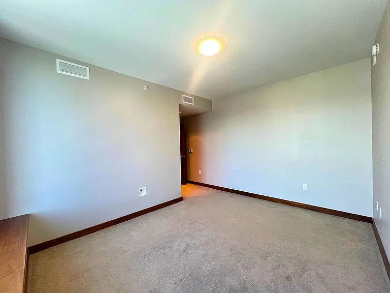 1555 Kapiolani Blvd #1915 — Photo 11