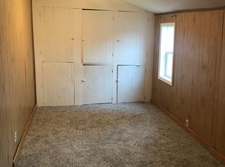 315 W State St, Mount Carroll, IL 61053