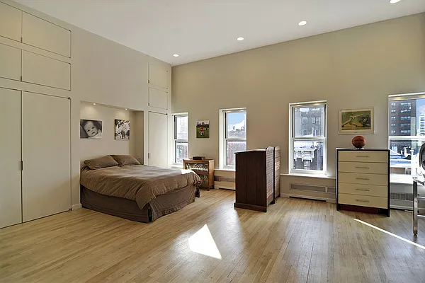 Sold by Corcoran | media 16