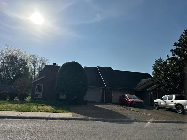 739 Steeplechase Way, Bowling Green, KY 42103