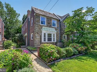 140 Rochelle Ave, Philadelphia, PA 19128