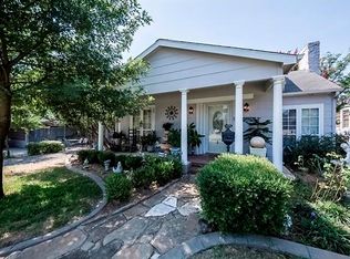 4313 Calmont Ave, Fort Worth, TX 76107