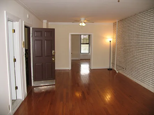 Rented by Rapid Realty Cobble Hill | media 43