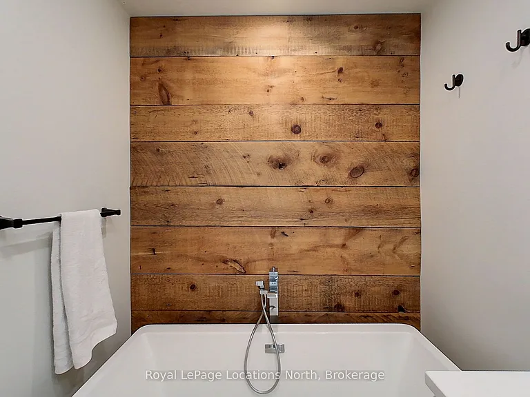 139 Lakeshore Rd E #6 — Photo 33