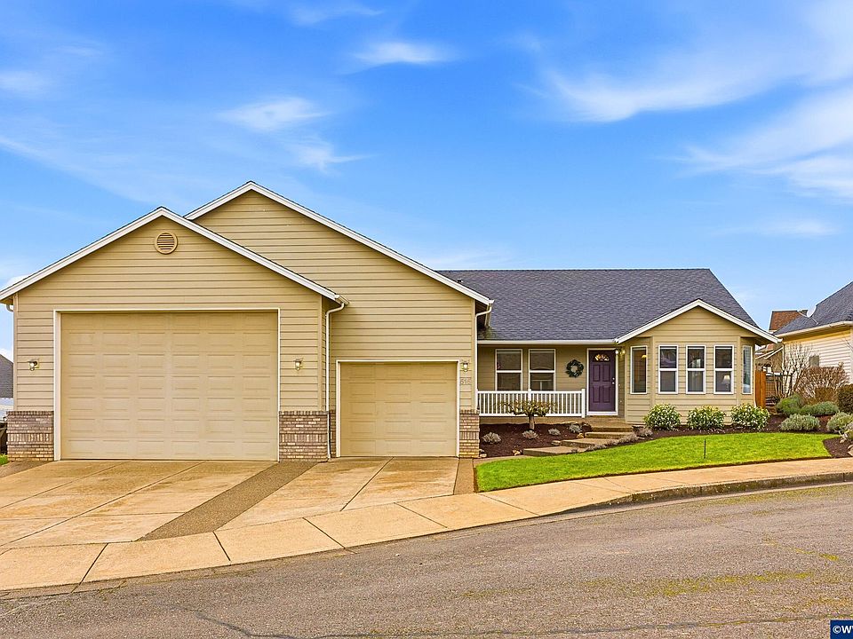 1st image of 515 NW Hartmann Pl