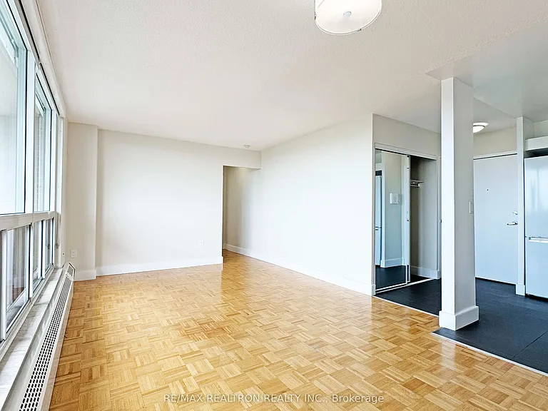 666 Spadina Ave #1415 — Photo 4