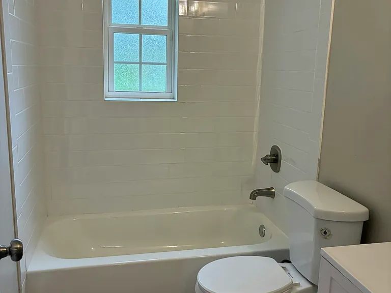 86 W Dempster Ave — Photo 3
