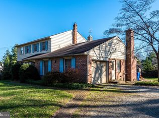 123 Walnut St, Newtown Square, PA 19073