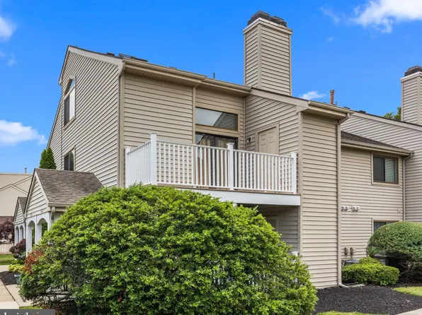 1212 Roberts Way, Voorhees, NJ 08043