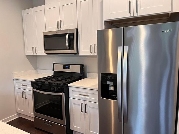 5th image of 2412 Lenfant Sq SE Unit A