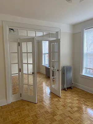 Rented by Argy Realty Inc | media 8