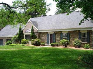 15 Valley Rd, Wappingers Falls, NY 12590