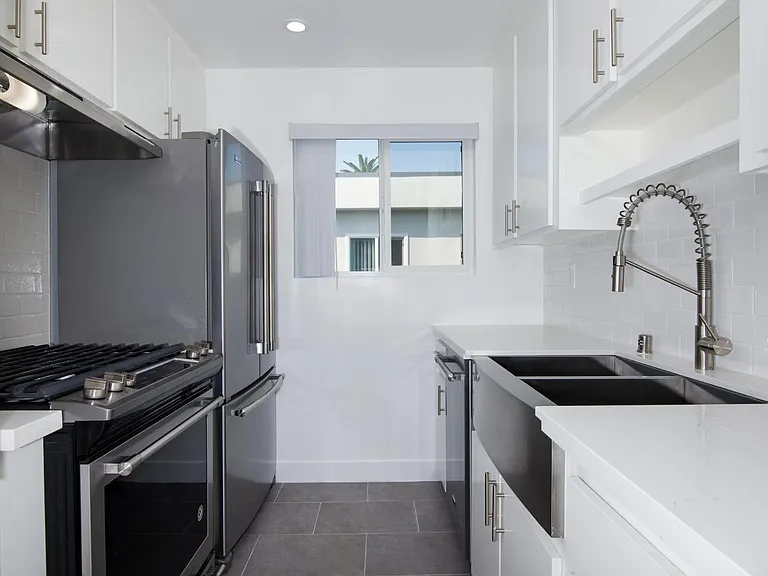 550 N Orlando Ave #202 — Photo 2