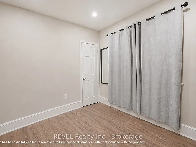 19 Leeper St — Photo 11