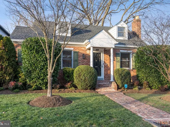 2617 12th St S, Arlington, VA 22204