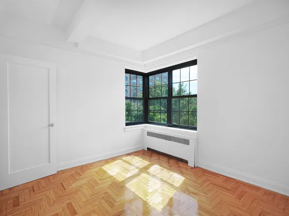245 East 11th Street image 1 of 12