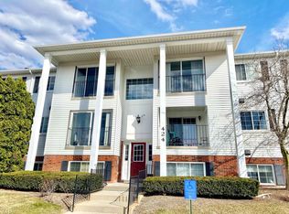 424 Baldwin Ave APT 96, Rochester, MI 48307