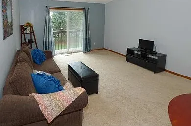 2255 Pinehurst Ln — Photo 3