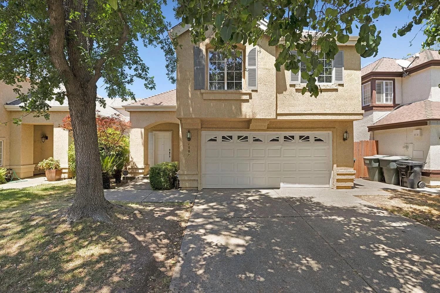 6009 Amir Ln photo 1