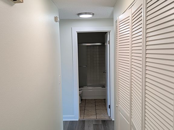 2nd image of 8100 Delridge Way SW APT 1