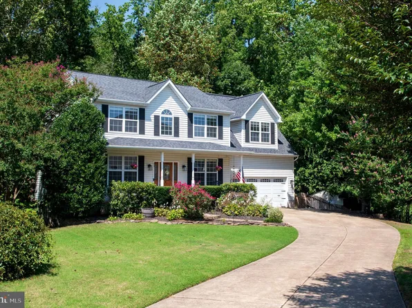 12 Pin Oak Ct, Stafford, VA 22554