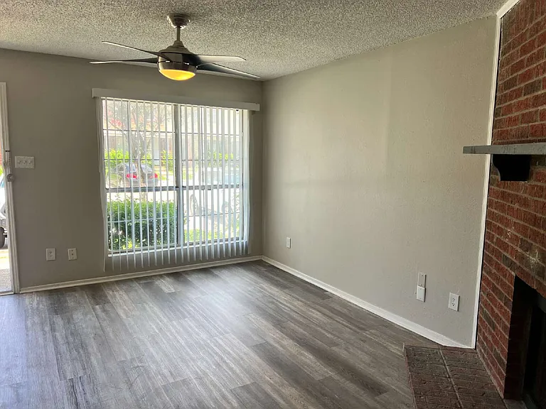 10500 Lake June Rd #I7 — Photo 5